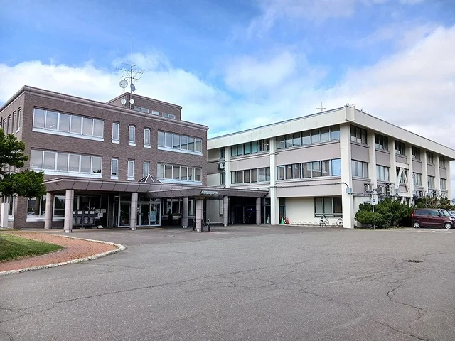 栗山町役場まで950m