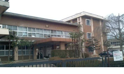 福島第三小学校まで1000m