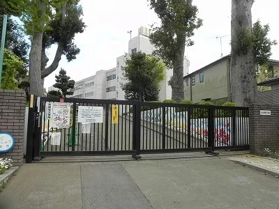 富勢小学校まで1200m