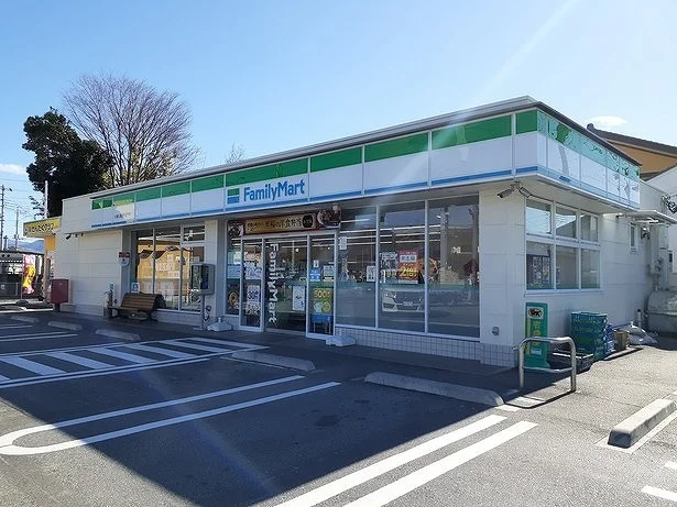 ファミリーマート小瀬公園通り店まで200m