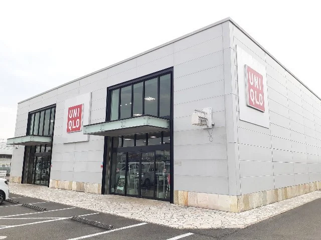 ユニクロ 掛川店まで500m