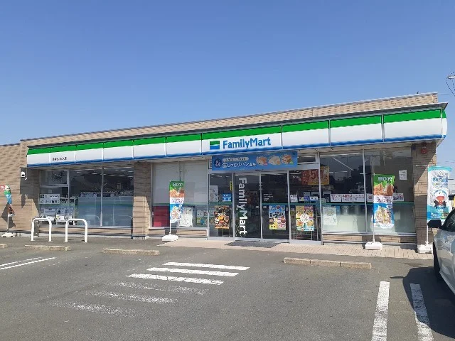 ファミリーマート  袋井今井延まで550m