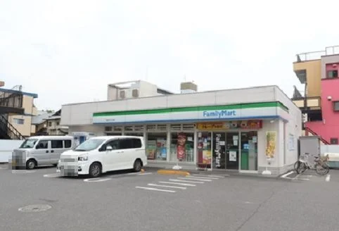 ファミリーマートまで350m