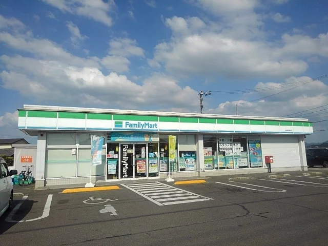 ファミリーマート善通寺稲木店まで450m