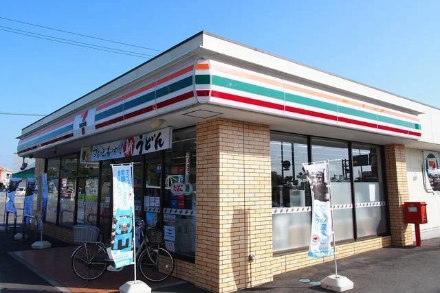 セブンイレブン坂出林田町店まで1000m