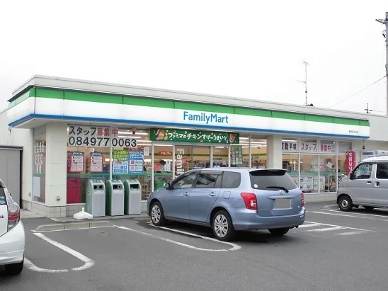 ファミリーマート駅家町江良店まで150m