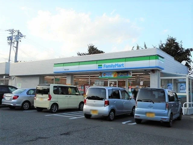 ファミリーマート　穂高矢原店まで520m