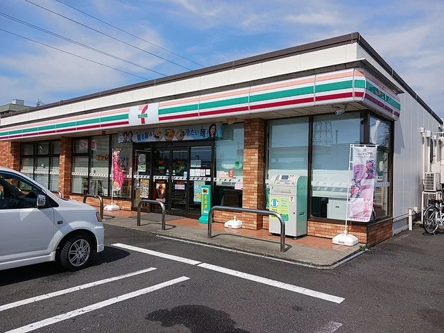 セブンイレブン福井開発町店まで713m