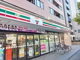 セブンイレブンまで206m