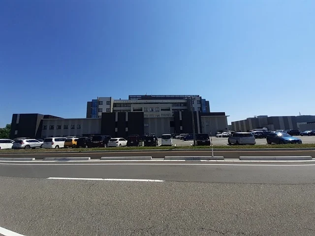 村上総合病院まで2100m