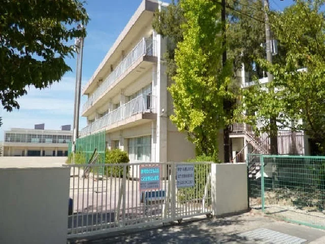 大治中学校まで750m