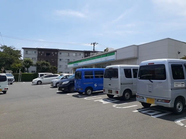 FamilyMartまで769m