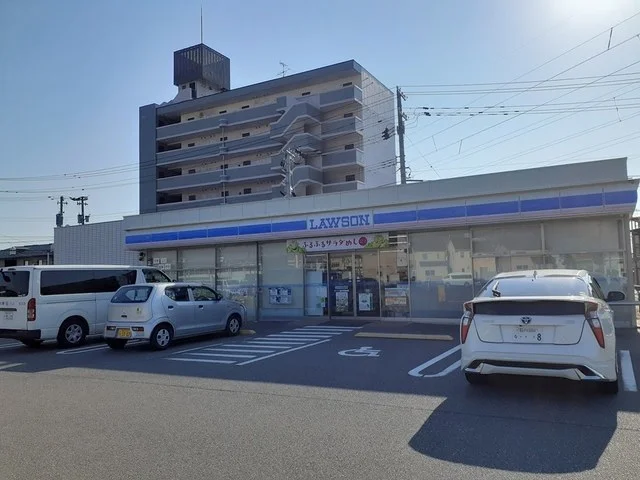 ローソン金沢若宮町店まで250m