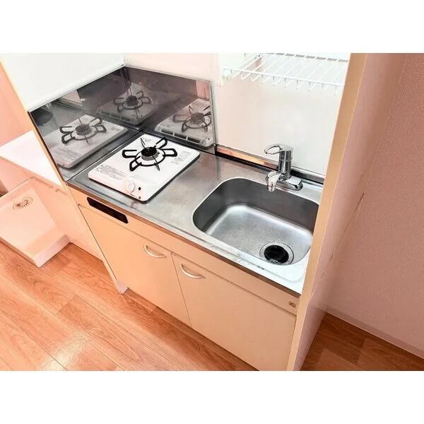 家具・家電設置前のお部屋の画像になります