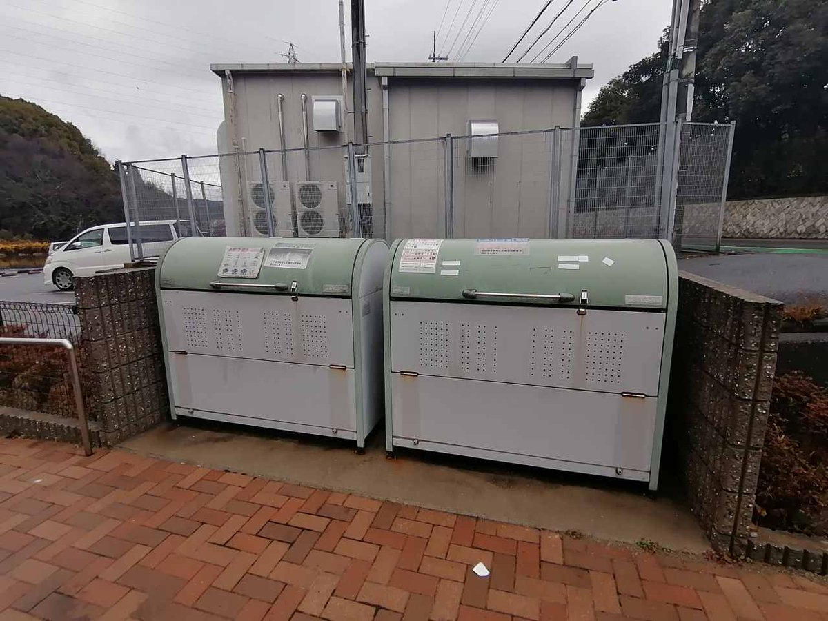 大きめのダストボックスです。