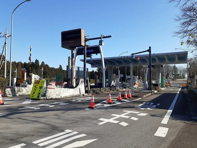 大沢ＩＣまで2300m