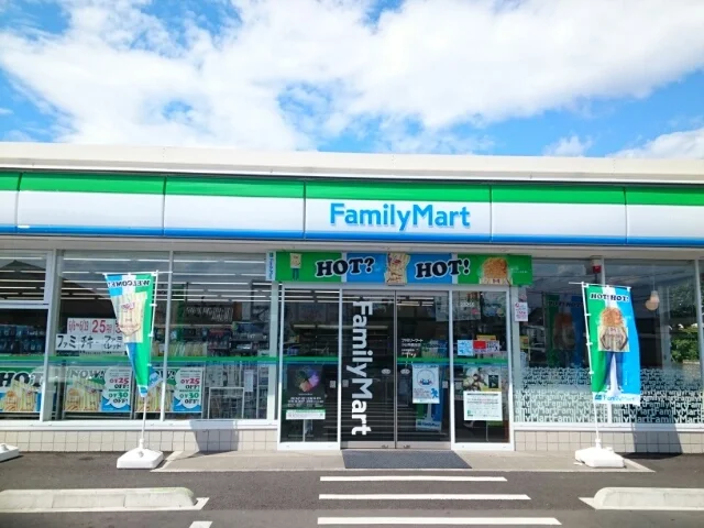 ファミリーマート小山神鳥谷店まで220m