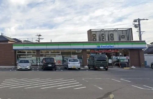 ファミリーマート知立新林町店まで500m