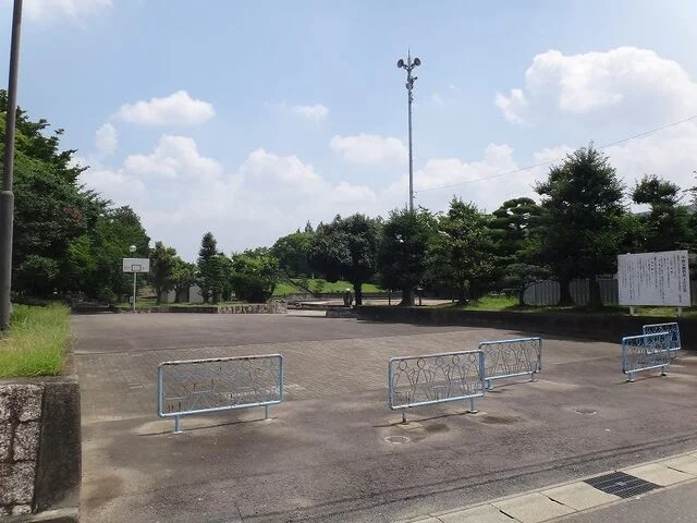 中央公園まで550m