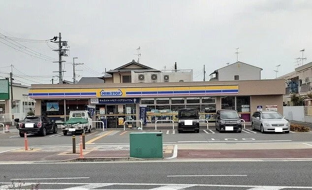 ミニストップ様まで400m