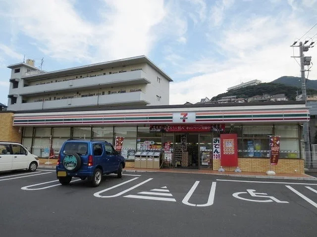 セブンイレブン神幸町店まで300m