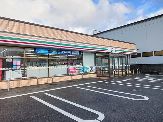セブンイレブン潟上天王二田店まで185m
