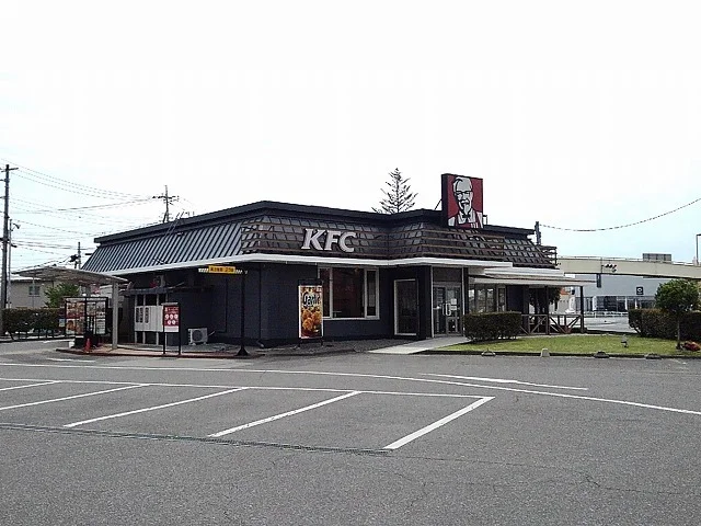 ケンタッキー甲府東店まで1700m