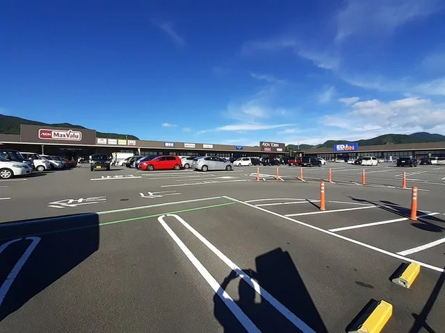 イオンタウン長与ショッピングまで642m