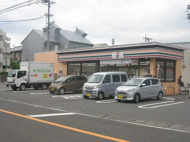 セブンイレブン静岡聖一色店まで100m