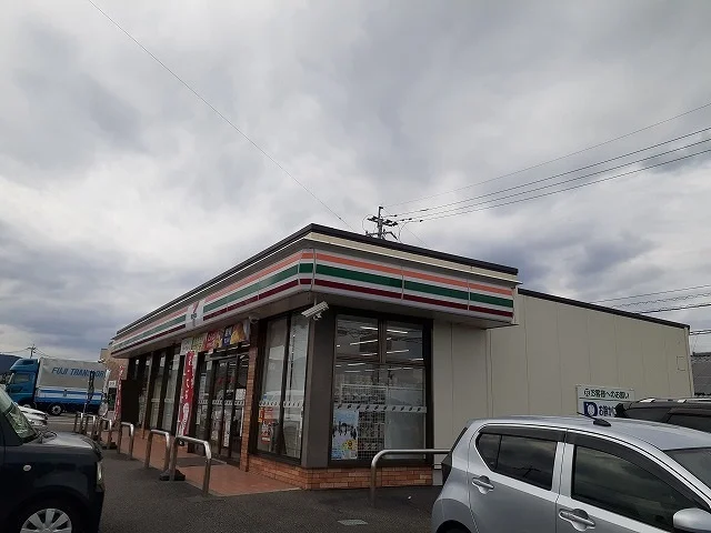 セブンイレブン田野中ノ原店まで600m