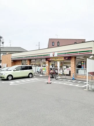 セブンイレブン板橋交通公園前店まで177m