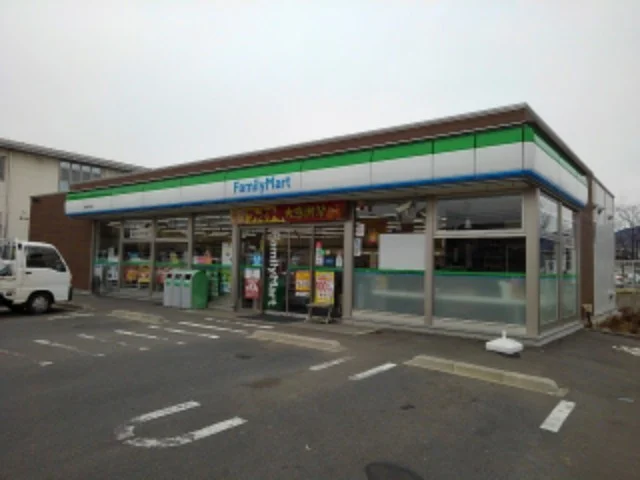 ファミリーマート長野平林店まで180m