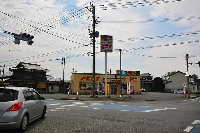おべんとうのヒライ甘木店まで400m