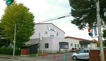 旭川市立北鎮小学校まで67m