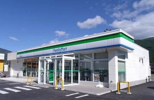ファミリーマート大船渡立根店まで900m