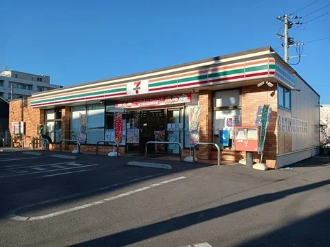 セブンイレブンまで450m