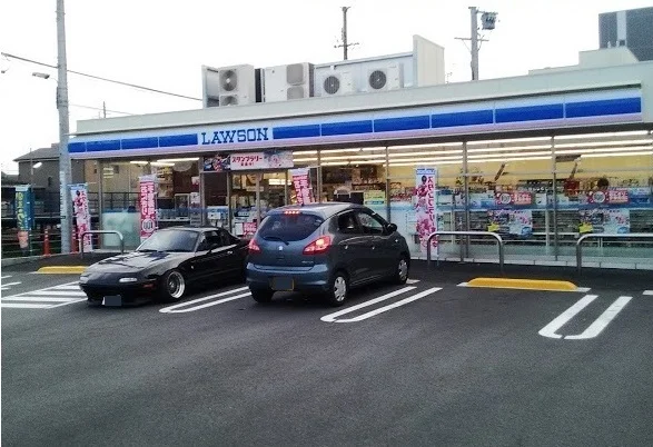 ローソンまで700m