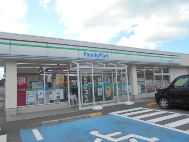 ファミリーマート有田辻堂店様まで500m