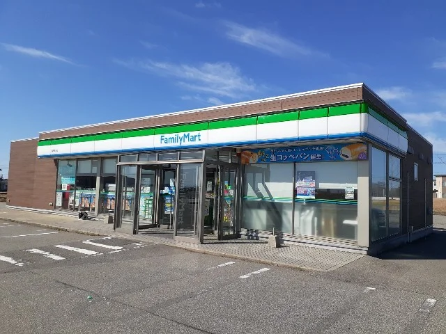 ファミリーマート黒部飯沢店まで1800m