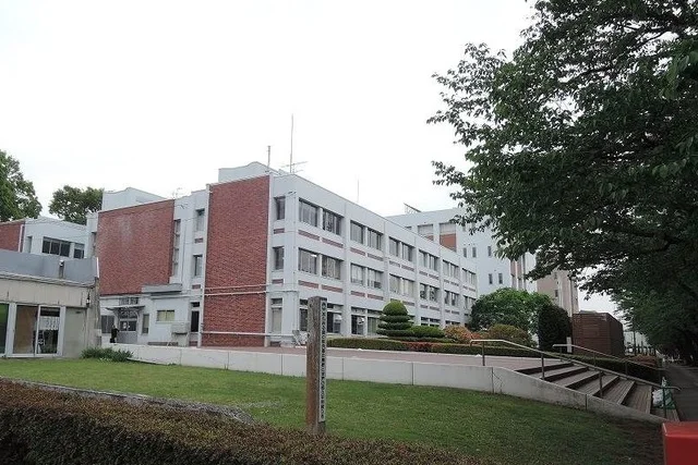 十和田市役所まで1100m