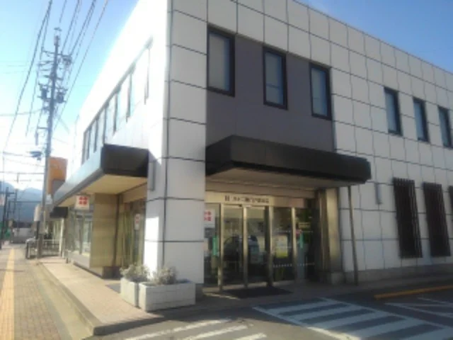 八十二銀行戸倉支店まで1200m