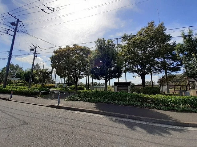 中田中央公園まで180m