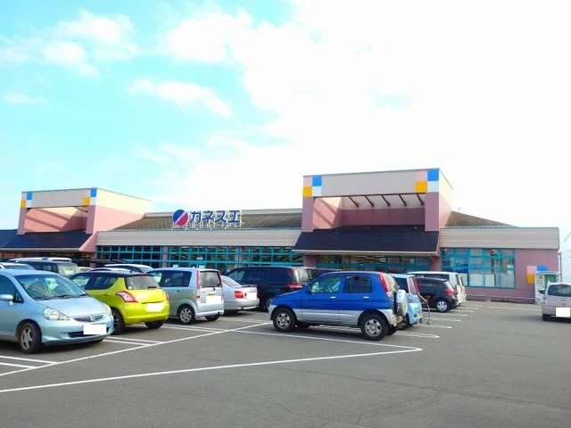 カネスエ東員店まで750m