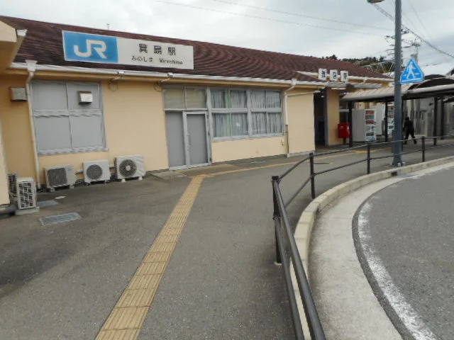 ＪＲ箕島駅様まで1300m