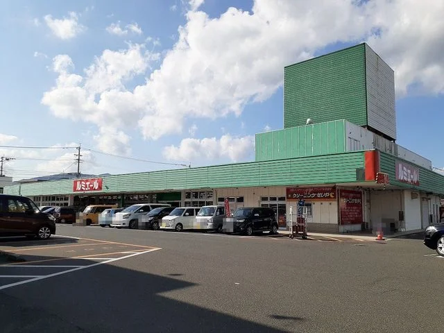 ルミエール行事店まで650m