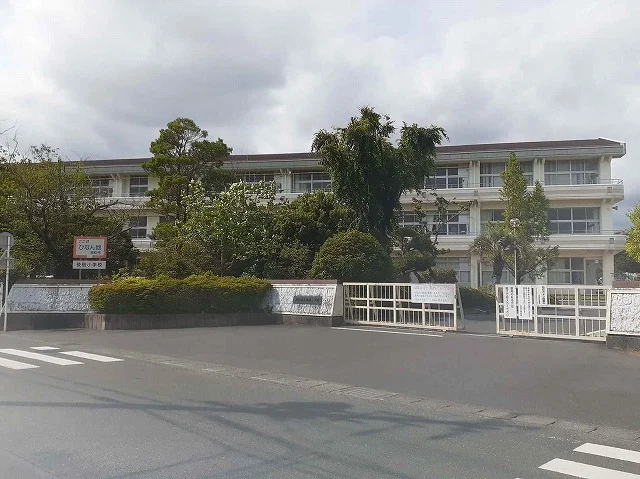 浜松市立伎倍小学校まで600m