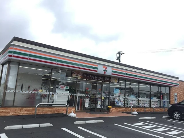 セブンイレブン浜北西中瀬店まで400m
