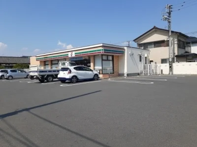 セブンイレブン前橋朝倉町１丁目まで550m