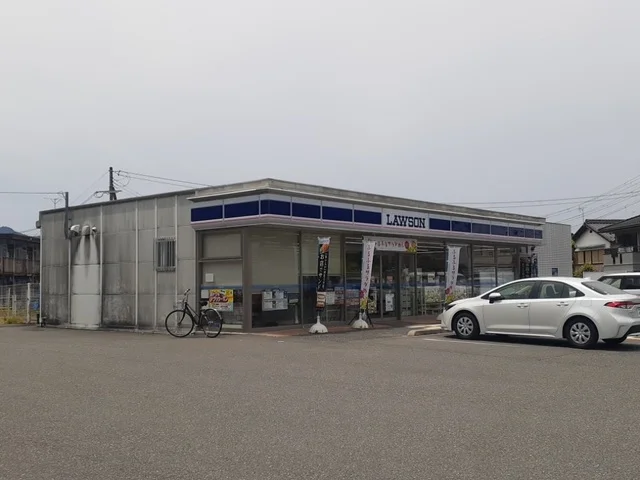 ローソン篠山東岡屋店様まで800m