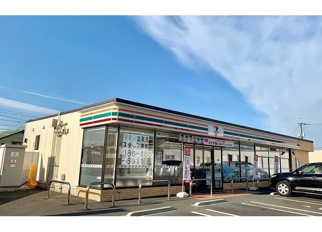 セブン-イレブン倉敷西阿知南まで300m
